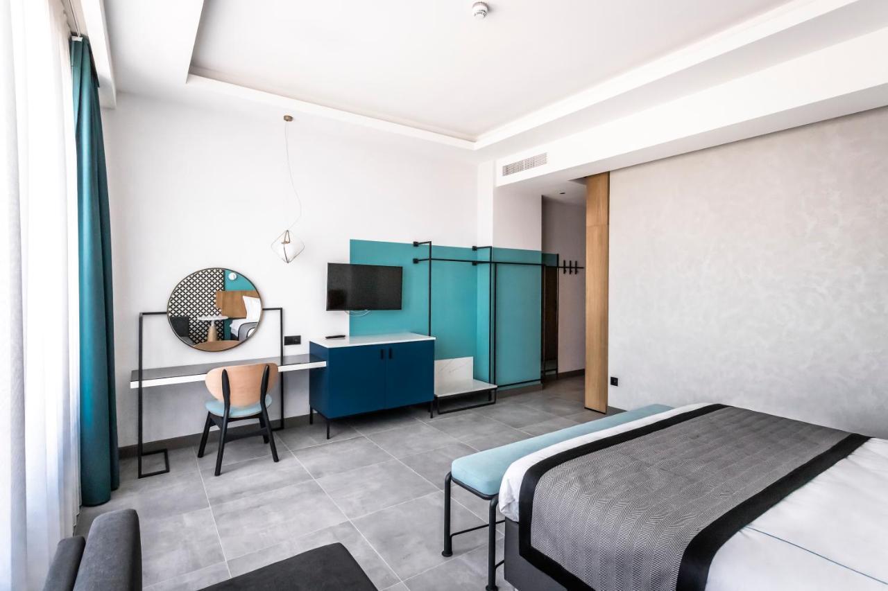 Pamphylia Hotel บาเลนเซีย ภายนอก รูปภาพ